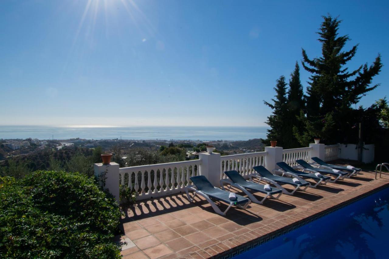 Gran Villa Con Vistas Al Mar Y Piscina Privada มาลากา ภายนอก รูปภาพ